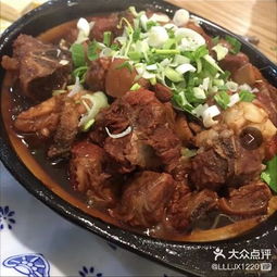 冬日食羊记 手抓饭、红烧与串串里的温暖